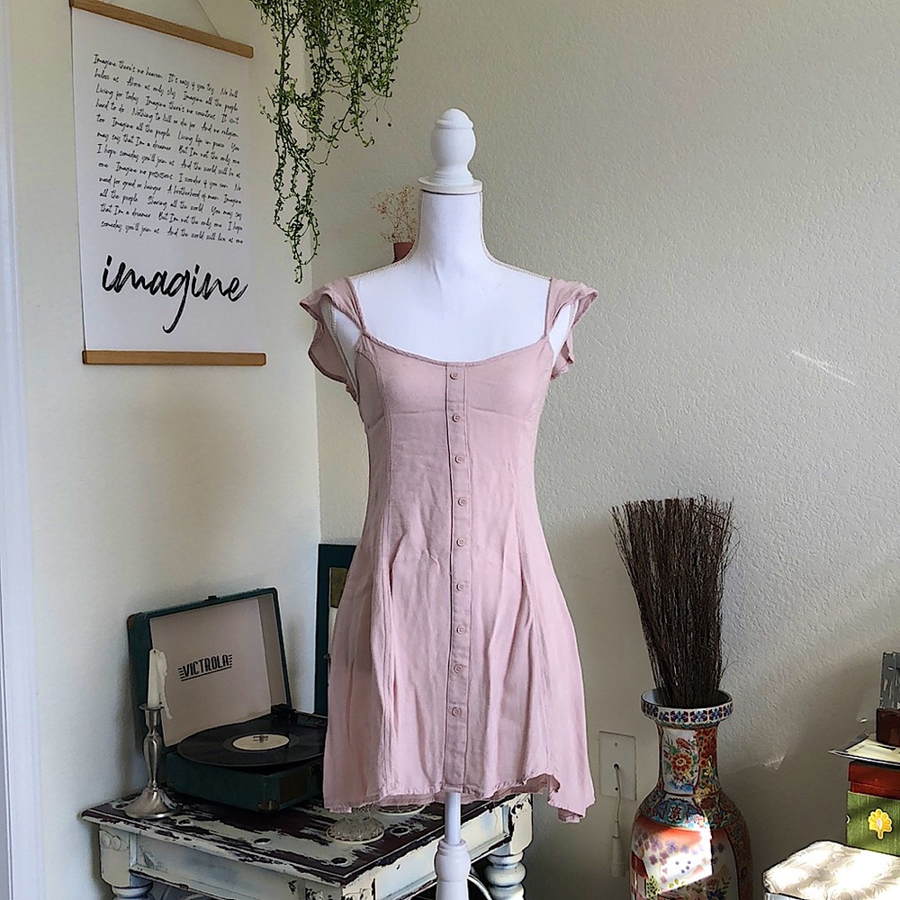 Feather soft light pink dress 🌸🕊